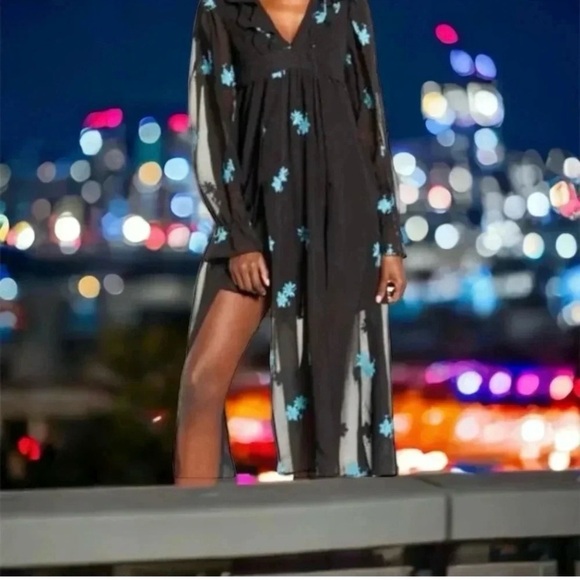 Box of Women's Size S Pre-Owned Clothing TOPSHOP Idol Dress Lucy Paris Jumpsuit - Picture 3 of 7